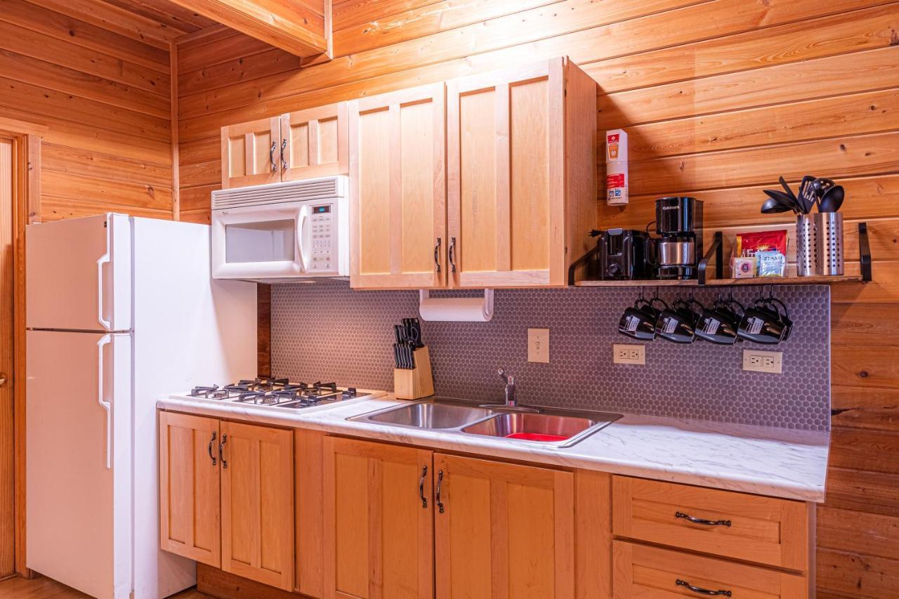 Cabin #4 The Wolves Den - Pet Friendly- Sleeps 6 - Playground & Game Room Пейсон Екстер'єр фото